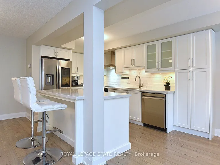 519 Southridge Dr — Photo 5