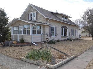 305 E Spring St, Manly, IA 50456