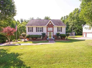 6921 Rangecrest Rd, Belews Creek, NC 27009