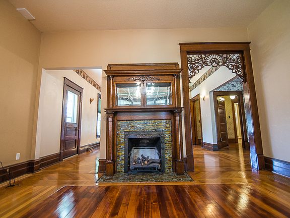 12th image of this home