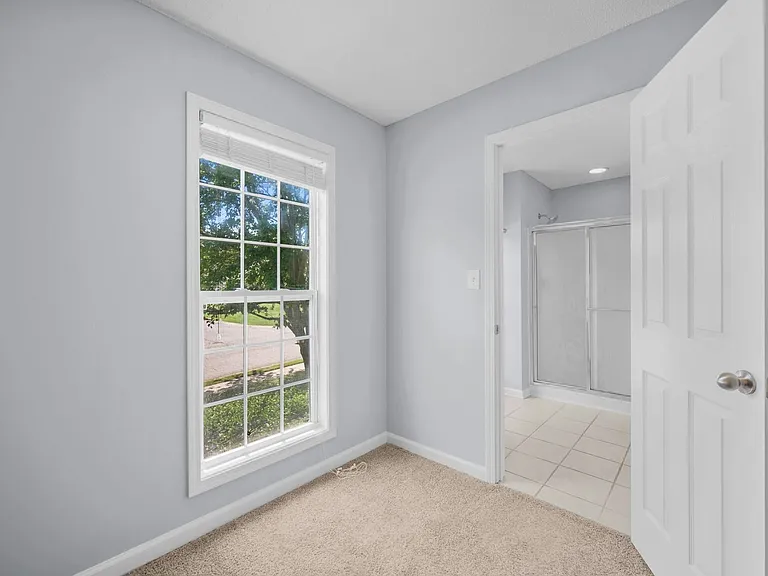4433 Taylor Hall Ln — Photo 25