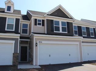 7169 Walnut Grove Way N, Maple Grove, MN 55311