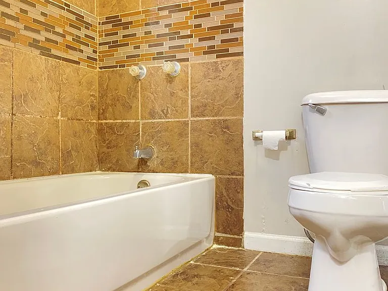4420 N 48th St — Photo 22