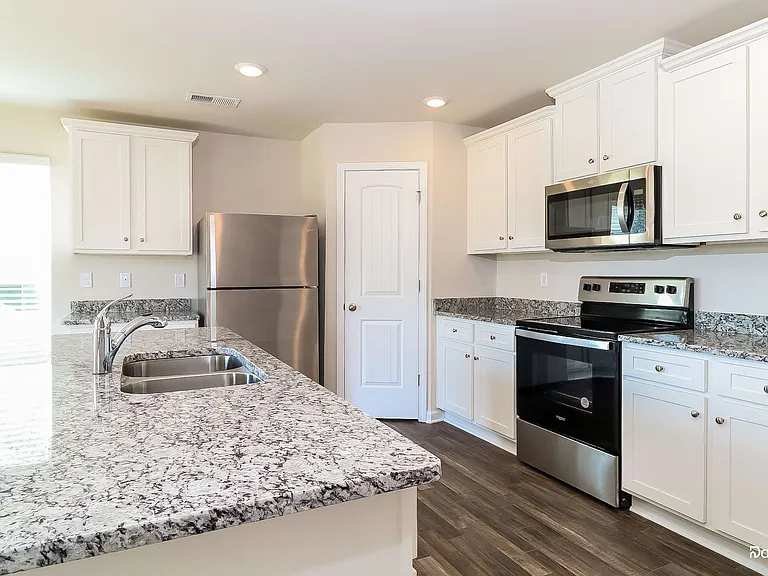 538 Belcaro Dr — Photo 5