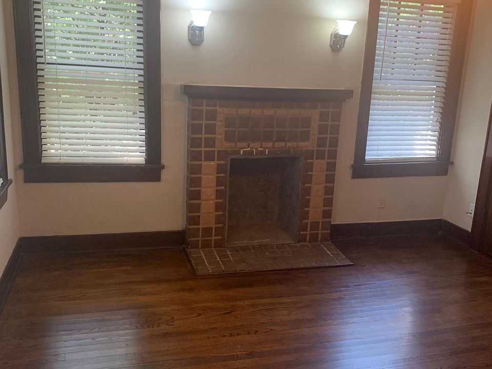 1st image of 2617 N Hudson Ave #1
