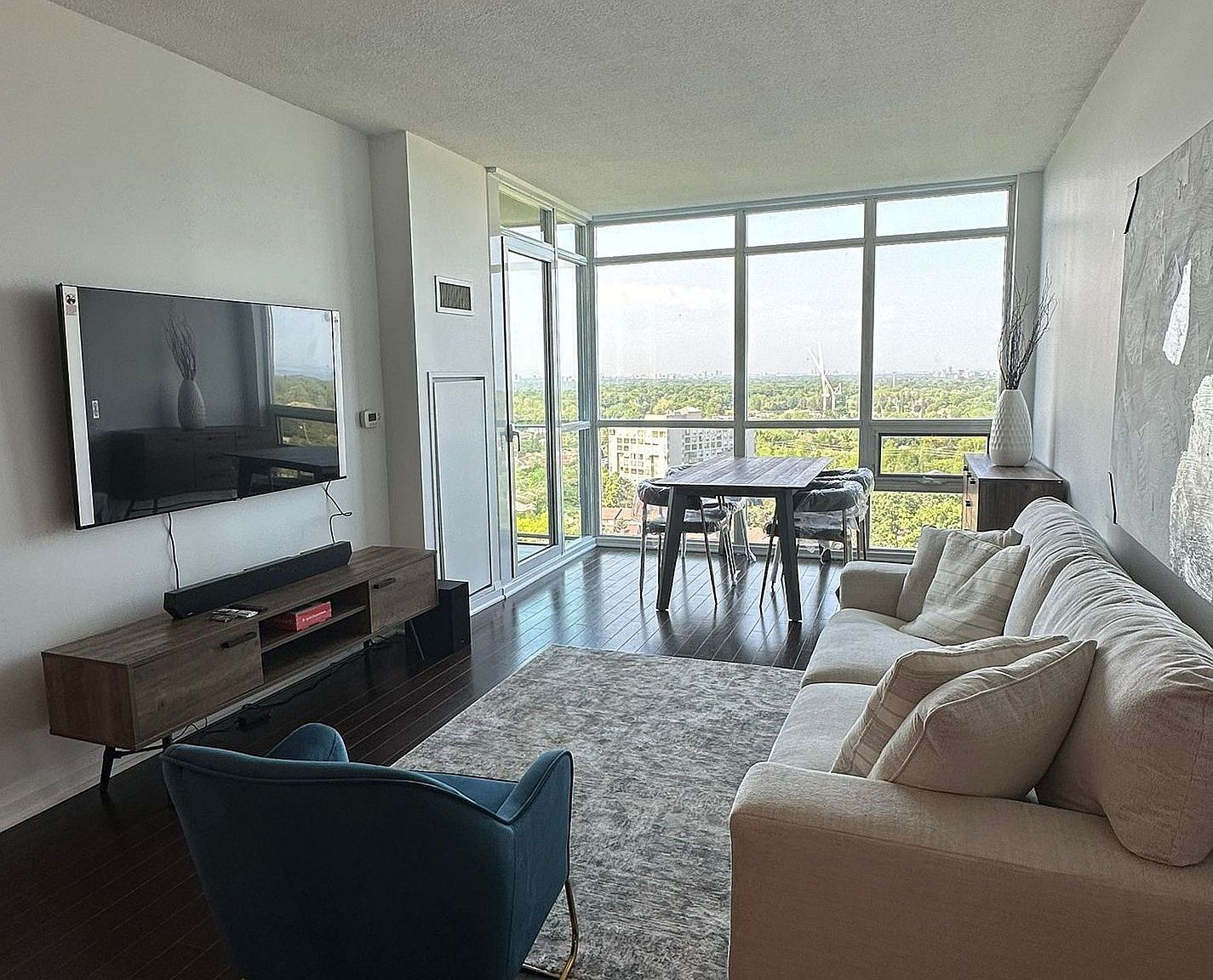 1055 Southdown Rd PENTHOUSE 5, Mississauga, ON L5J 0A3 Zillow