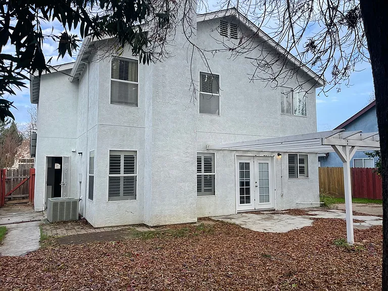 2234 Prestwick St — Photo 44