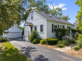 830 S Charlotte St, Lombard, IL