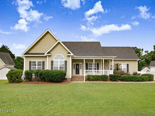 102 Melrose Place, Pikeville, NC 27863