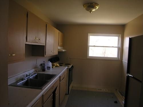 4th image of 10877 Sprucehill Dr