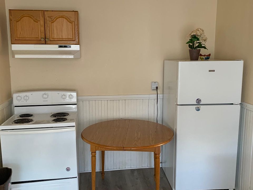 2nd image of 29 Oberlin St #3