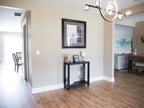 3rd image of 10811 Kaplan Ct