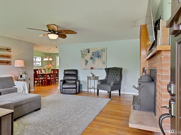 3rd image of 2026 J St NE