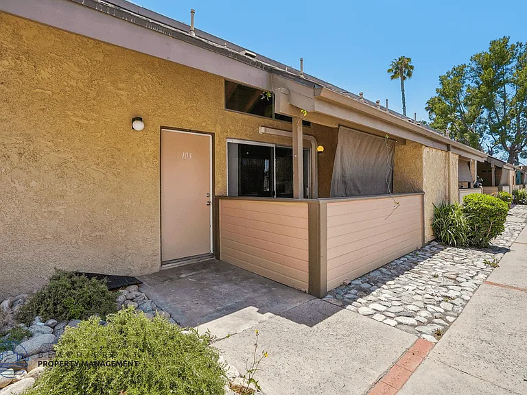 Rollingwood Apartments — Photo 7