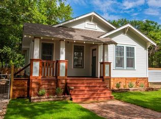 405 Lee St, Smithville, TX 78957