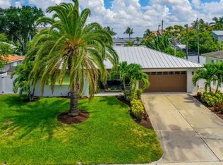 203 Lido Dr, Saint Pete Beach, FL 33706