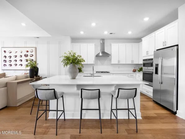74 Fillmore Drive, Monroe, NJ 08831