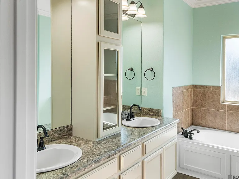 308 Hill Ridge Dr — Photo 20