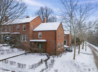 401 Olympia Rd, Mt Washington, PA 15211