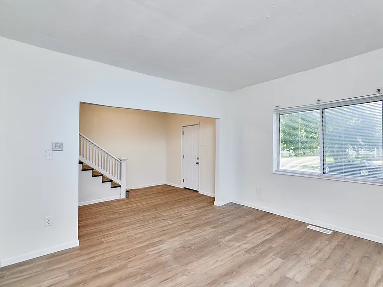 6625 Bartmer Ave — Photo 36