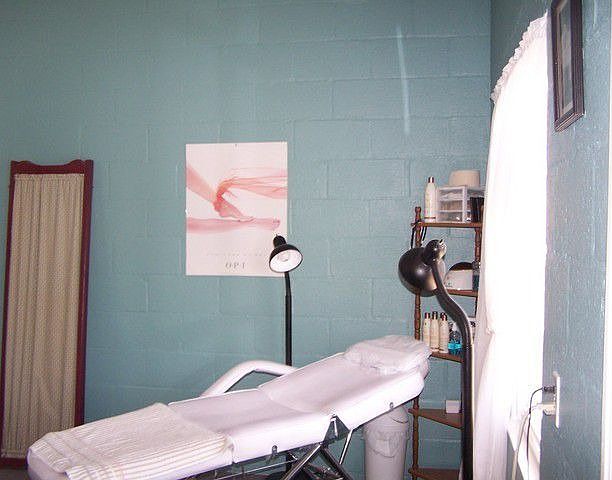 2nd image of 114 W 3rd St