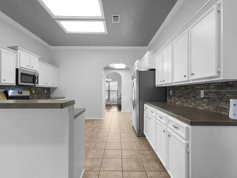 405 Harbor Oaks Dr — Photo 9