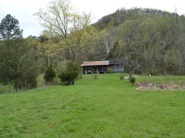 300 Sang Br, Irvine, KY 40336