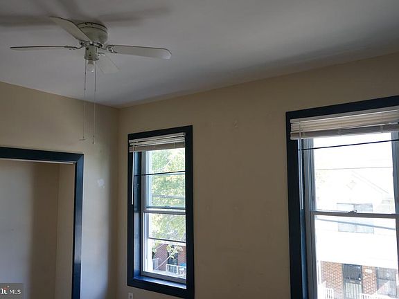 3rd image of 2032 W Berks St 2