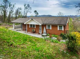 407 Pine St, Clinton, TN 37716