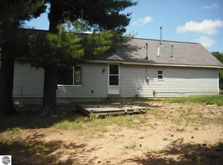3722 Walton Rd, Kingsley, MI 49649