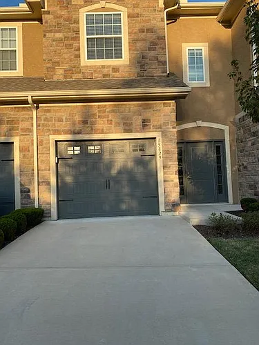 15829 Shawnee Dr Photo 1