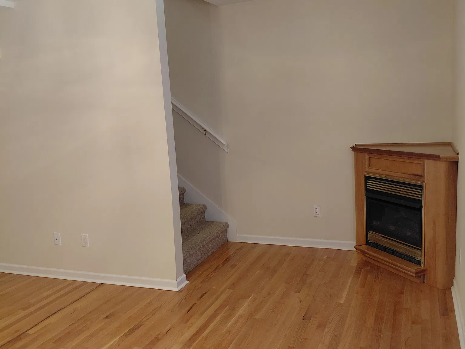 2 bed, 1.5 bath, $1,200 — Photo 4