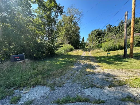 1441 Leckrone Masontown Rd, Masontown, PA 15461