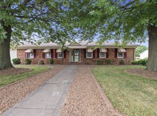116 Paddock Dr, Versailles, KY 40383