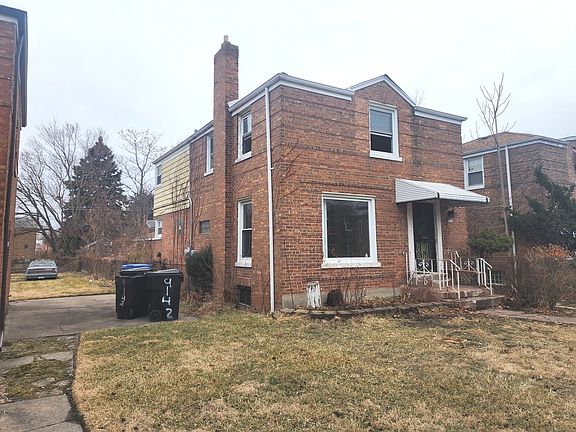 3rd image of 9138 S Perry Ave