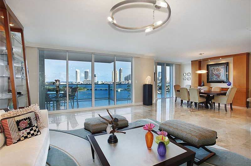 1st image of 3201 NE 183rd St APT 902