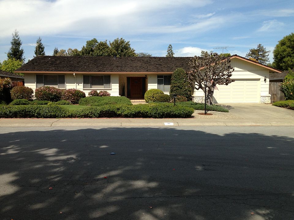 1st image of 91 Angela Dr