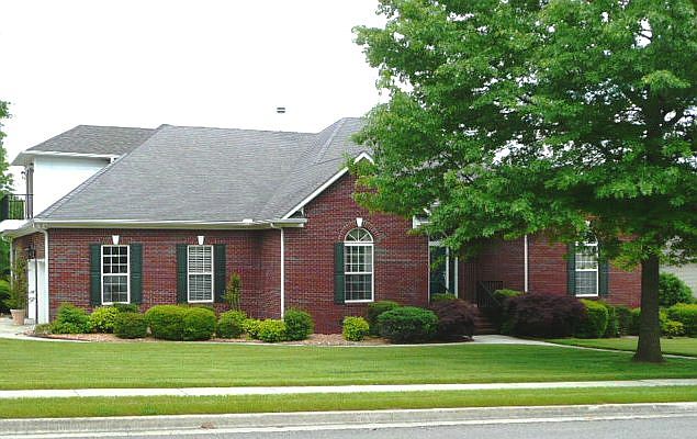 1st image of 2850 Hampton Cove Way SE