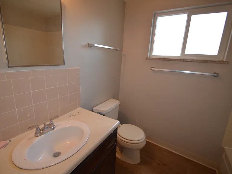 5561 S Delaware St — Photo 7