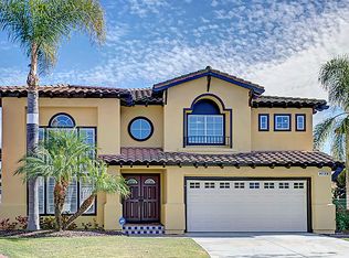 2964 Hummingbird Ln, Signal Hill, CA 90755