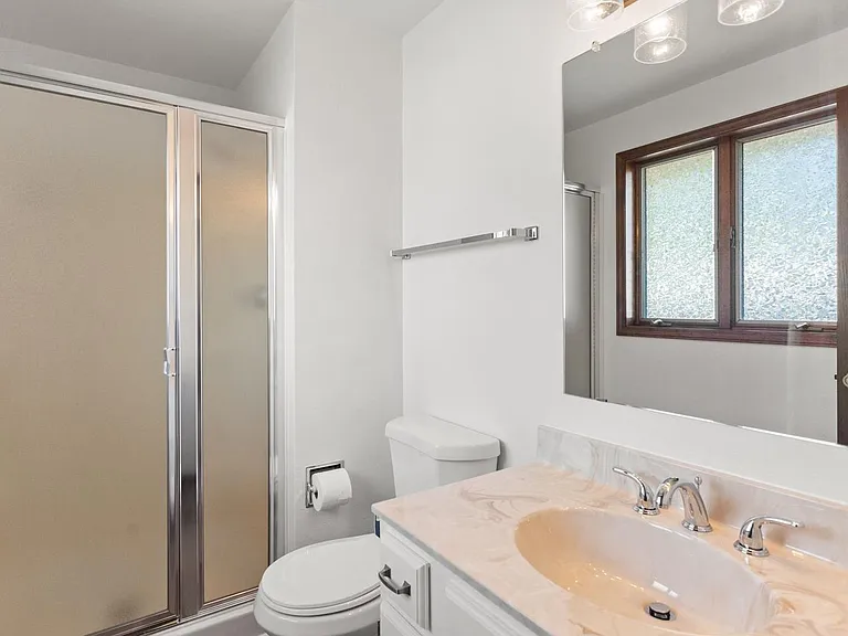 2185 Upham St — Photo 15