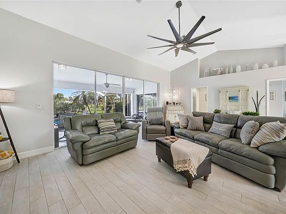 5th image of 3040 Big Bend Cir