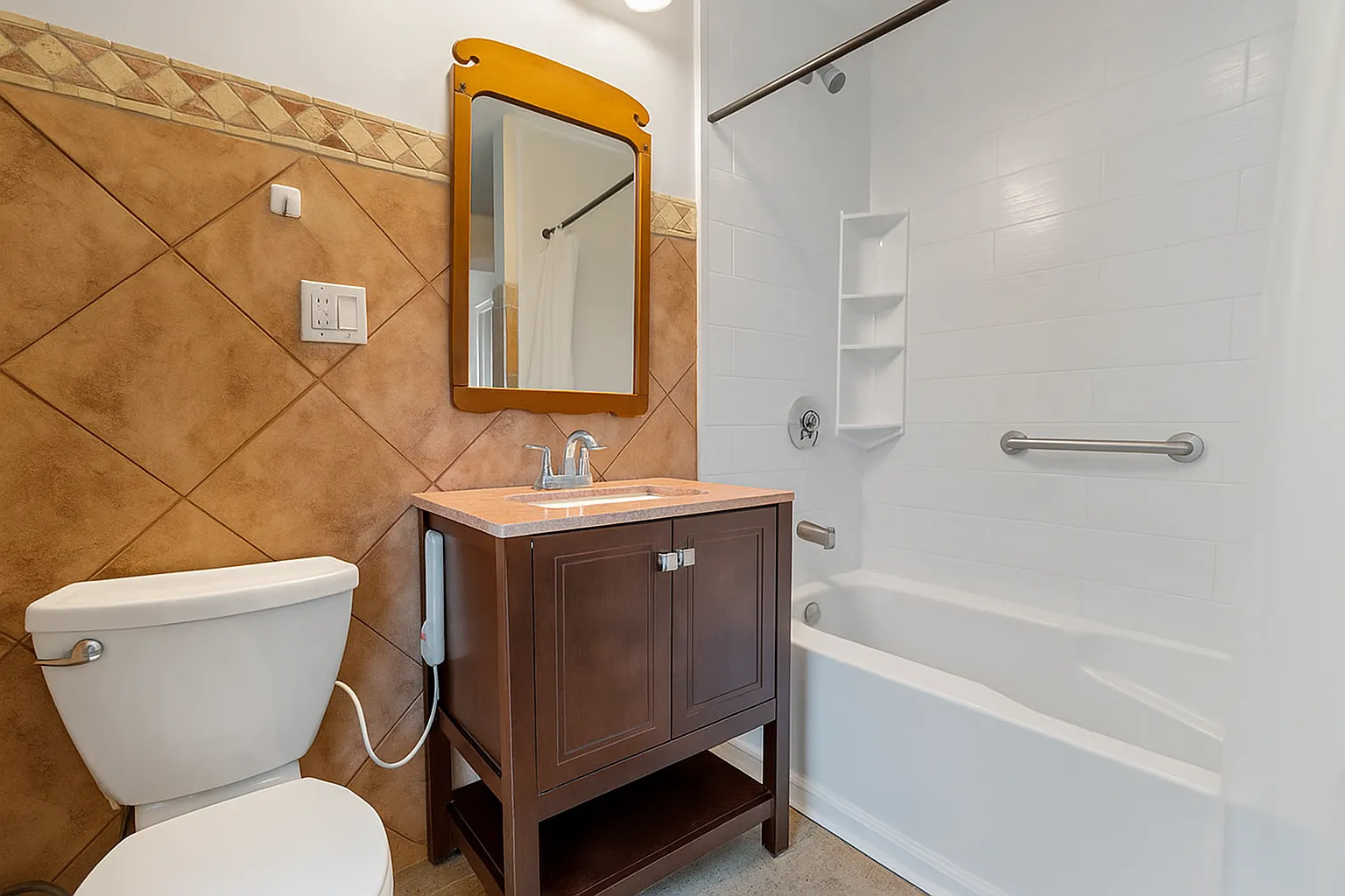 4 bed, 1800 sqft, $4,400 — Photo 4