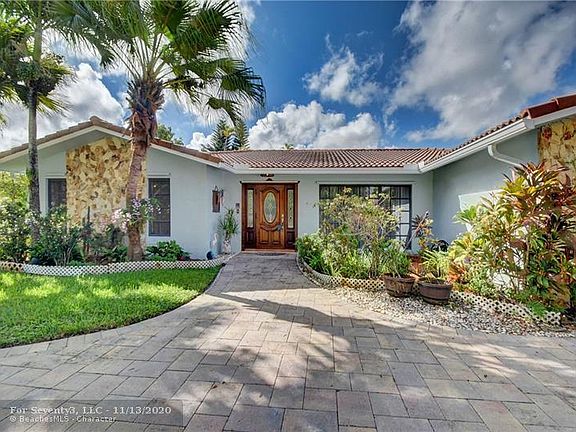 3rd image of 9846 NW 17th St