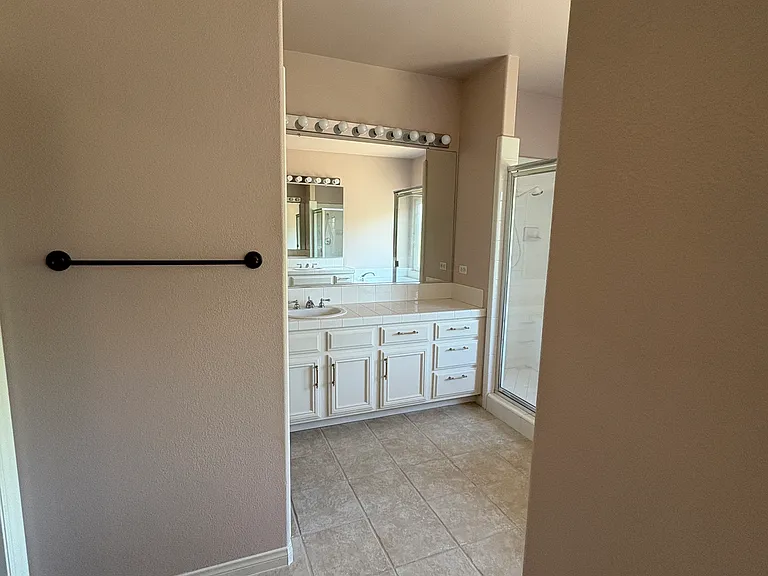 524 Golden West Dr — Photo 23