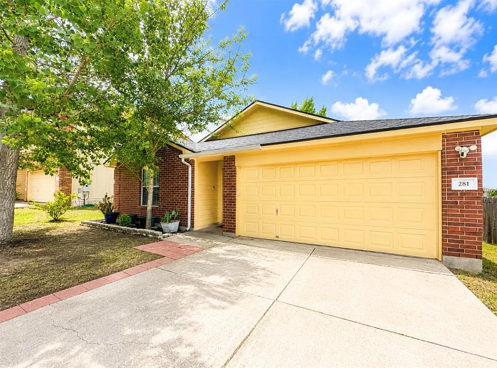 3 bed, 1398 sqft, $1,895 — Photo 1