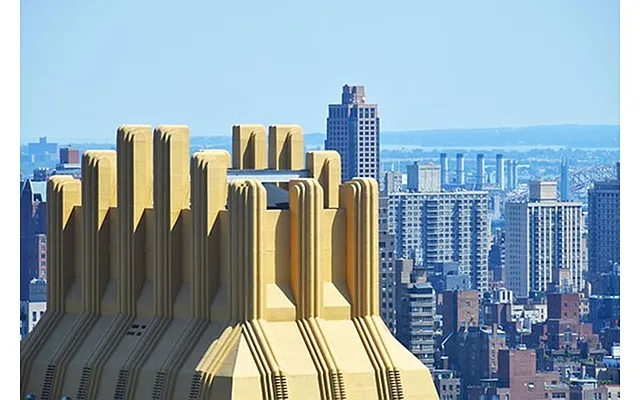 Rented by Douglas Elliman | media 8