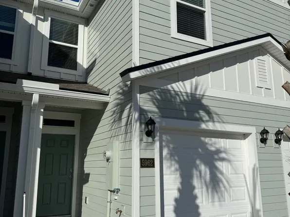5962 ORTEGA LAKE Drive, Jacksonville, FL 32244