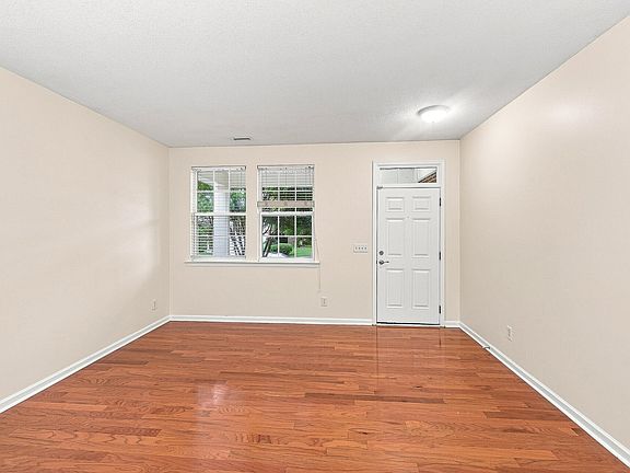 2nd image of 1150 Brookhill Way