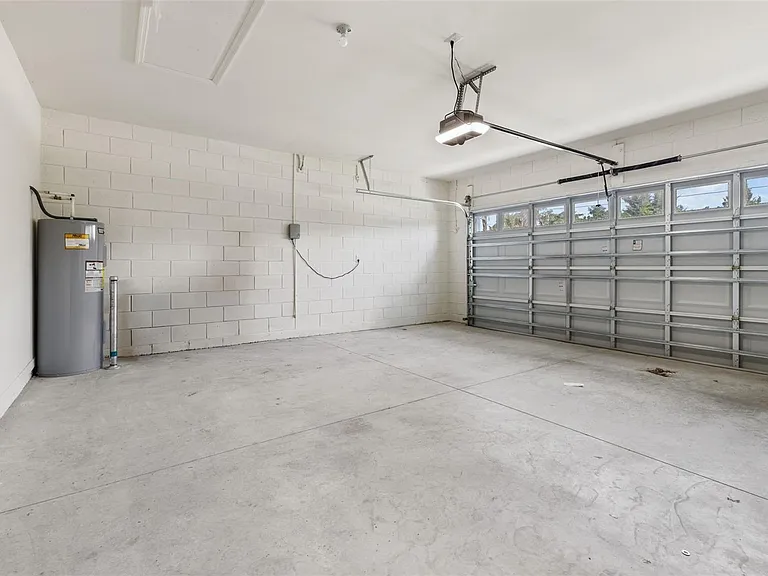 1078 Clay Blvd — Photo 41